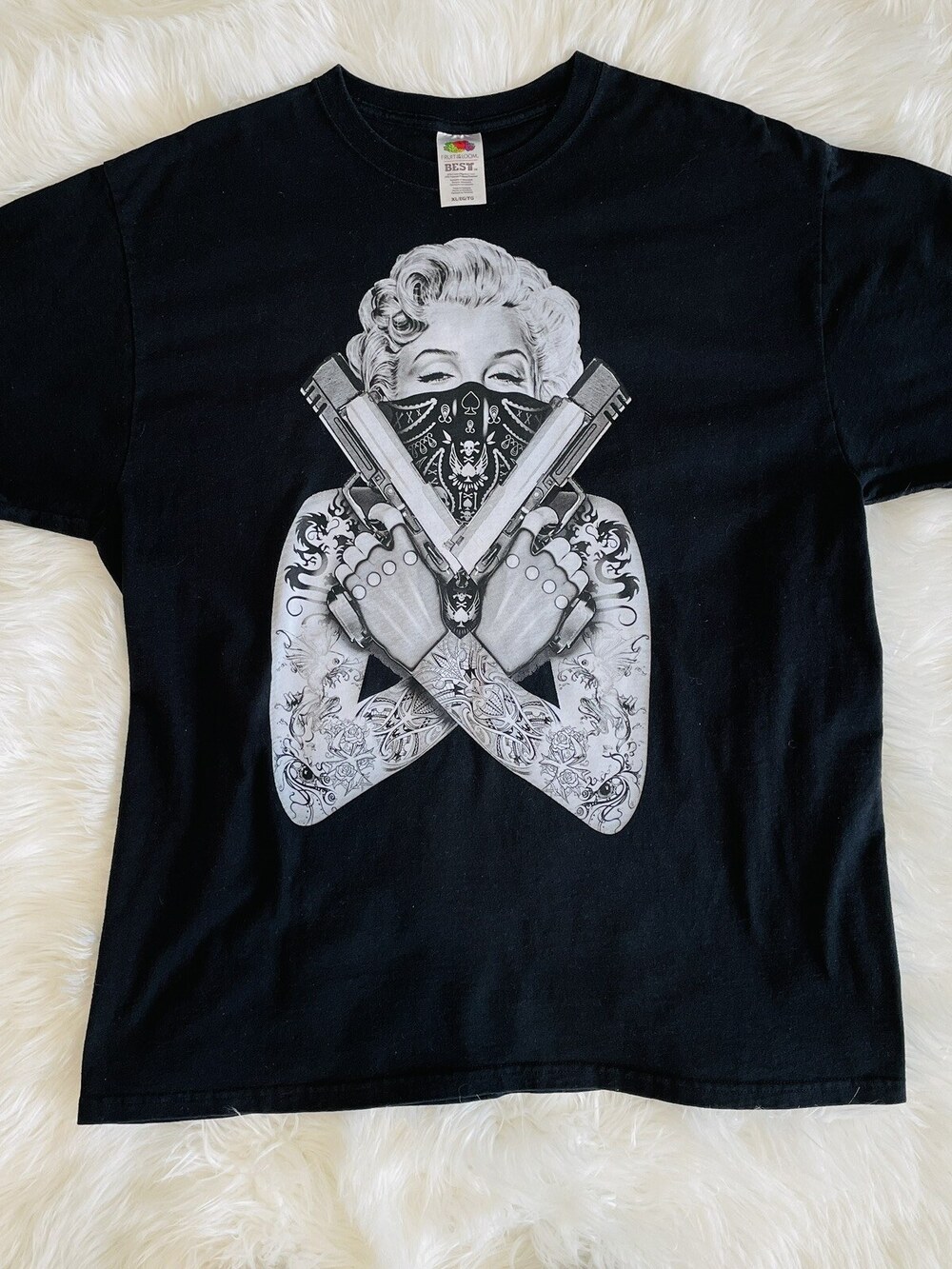 Vintage Marilyn Monroe Graphic T-Shirt Gangster Pistols Tattoos Men's XL